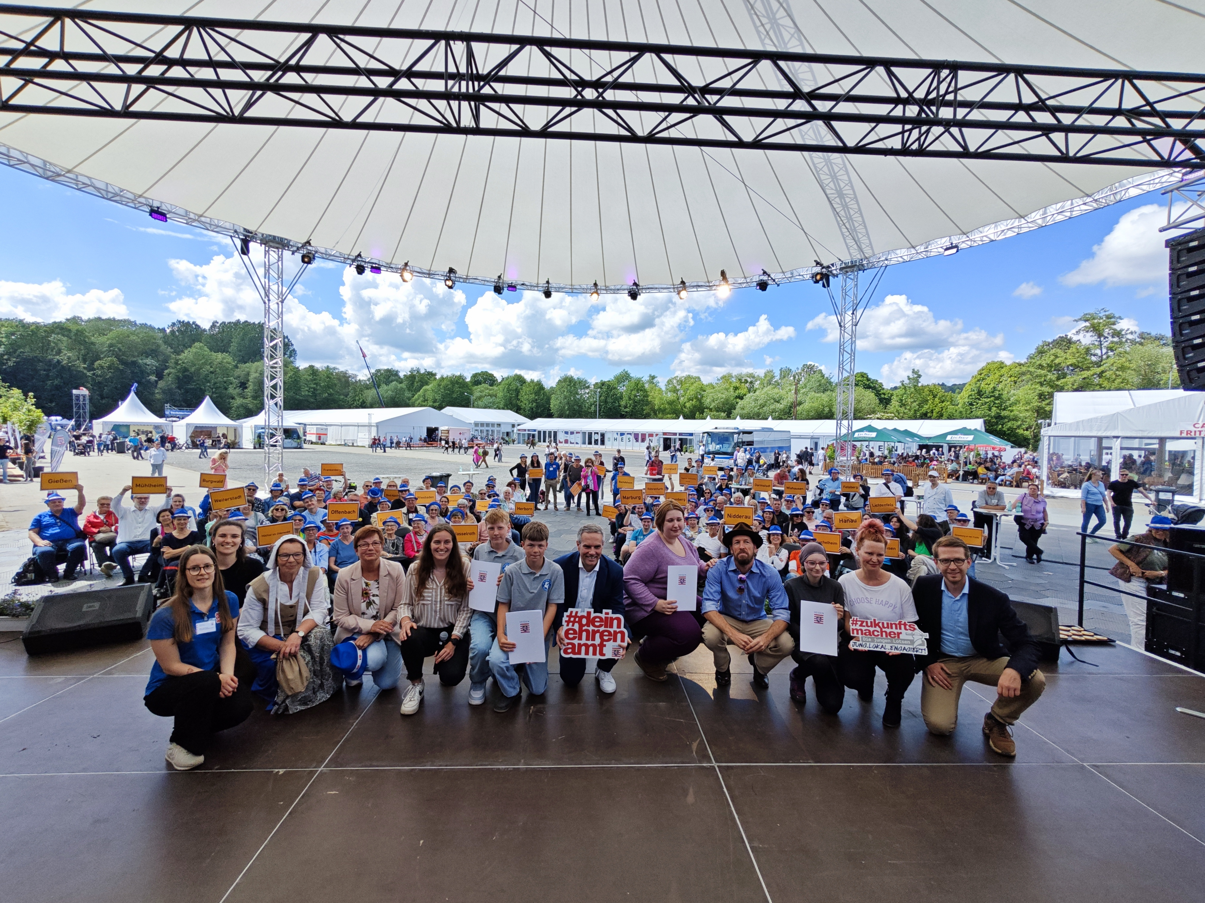 Gruppenbild mit Publikum_Copyright_LEAH