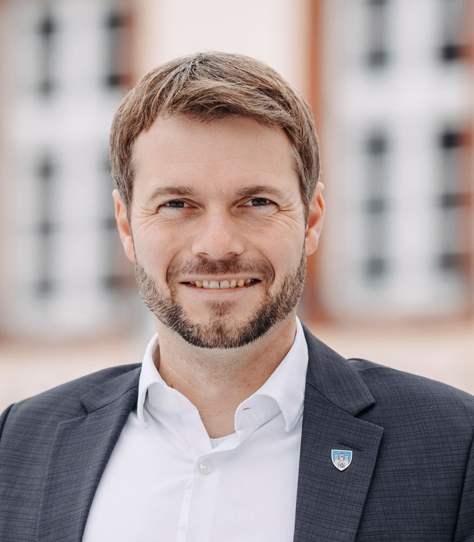 Dr. Johannes Hanisch